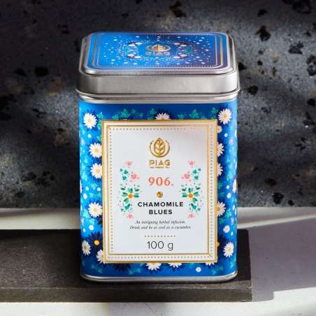 906.Chamomile Blues Piag Tea- Nieoczywisty napar wyzłoconego słońcem rumianku i czarodziejskimi składnikami 100 g puszka Piag th